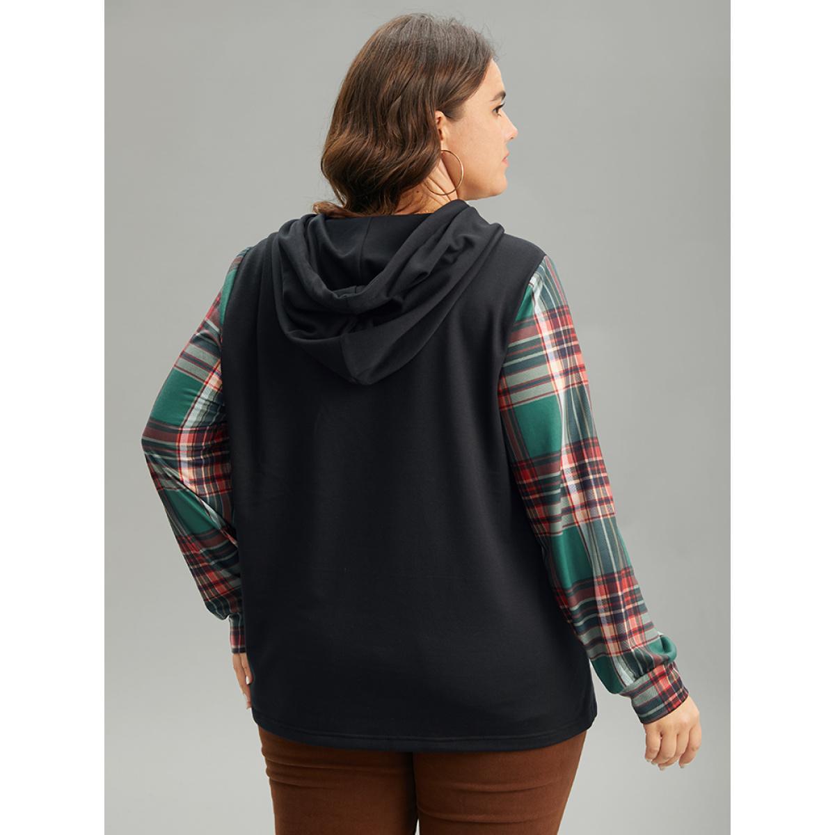 Plus Size Plaid Patchwork Hooded Patched Pocket Sweatshirt Women Black Casual Contrast Hooded Festival-Christmas Sweatshirts BloomChic 28/5X Product Image