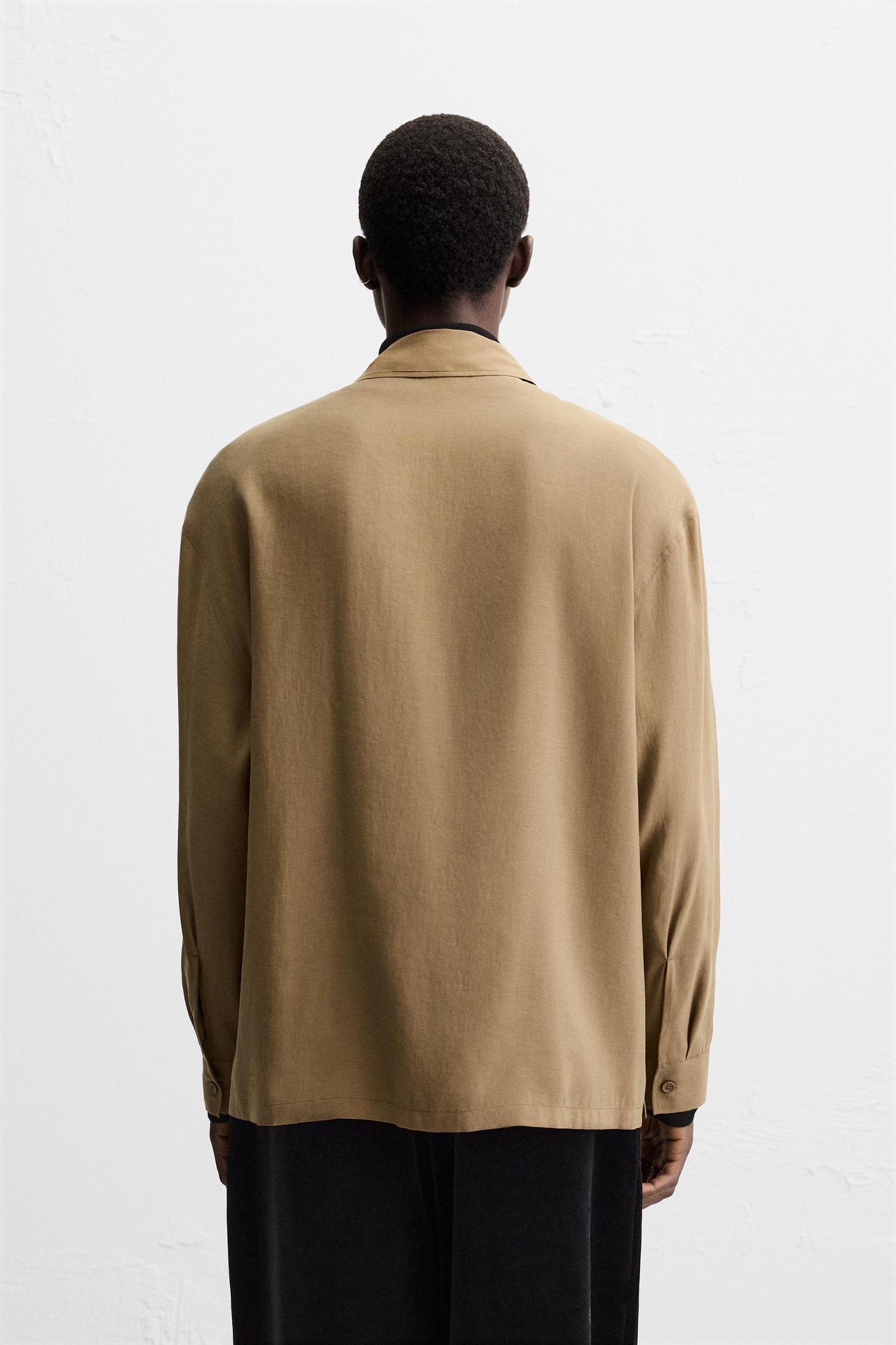 FLOWY SHIRT Product Image