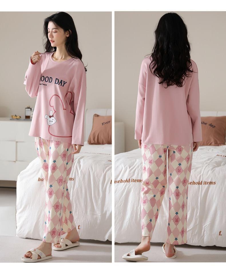 Loungewear Set : Long-Sleeve Rabbit Print Padded T-Shirt + Pants Product Image