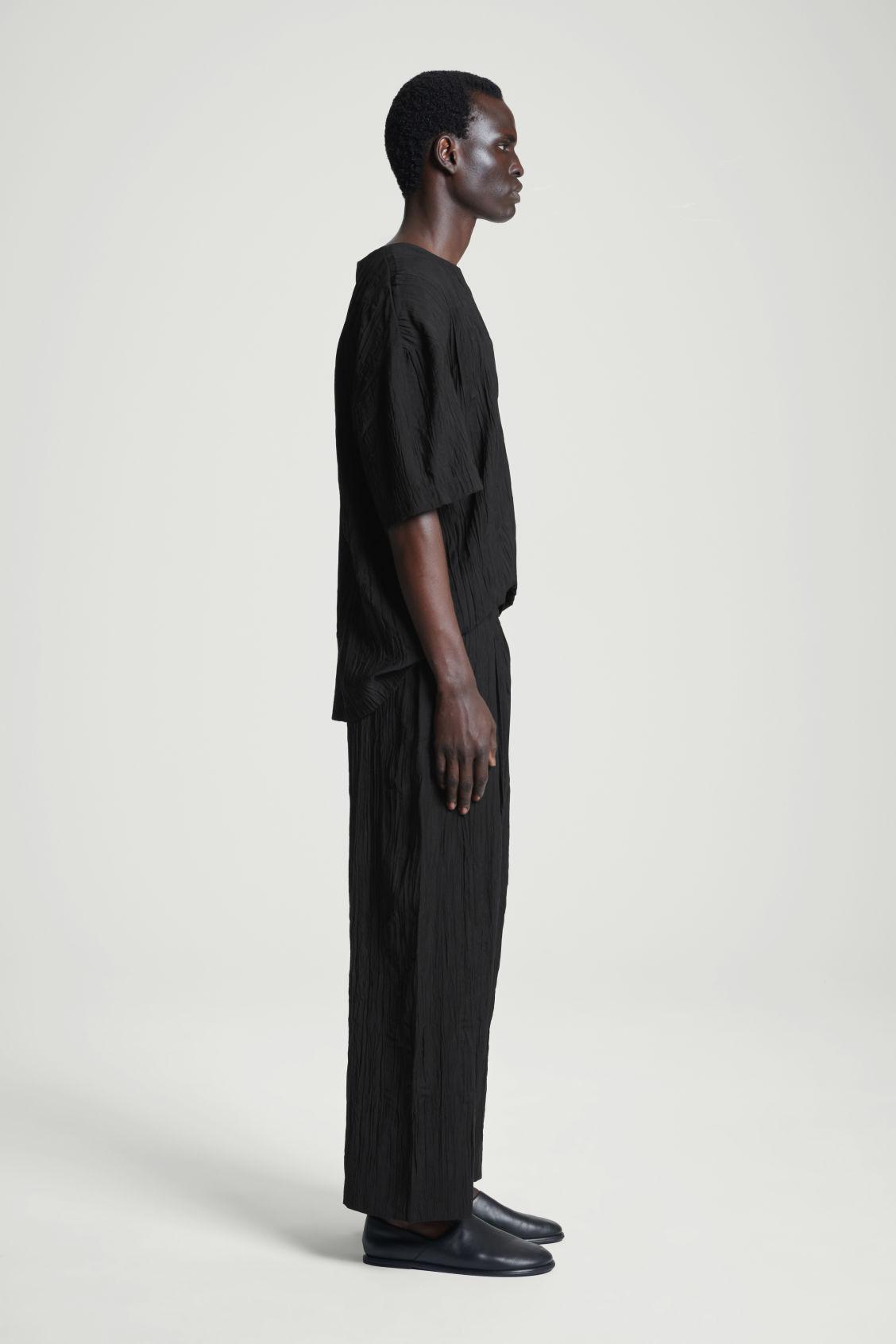 CRINKLED WIDE-LEG PANTS Product Image
