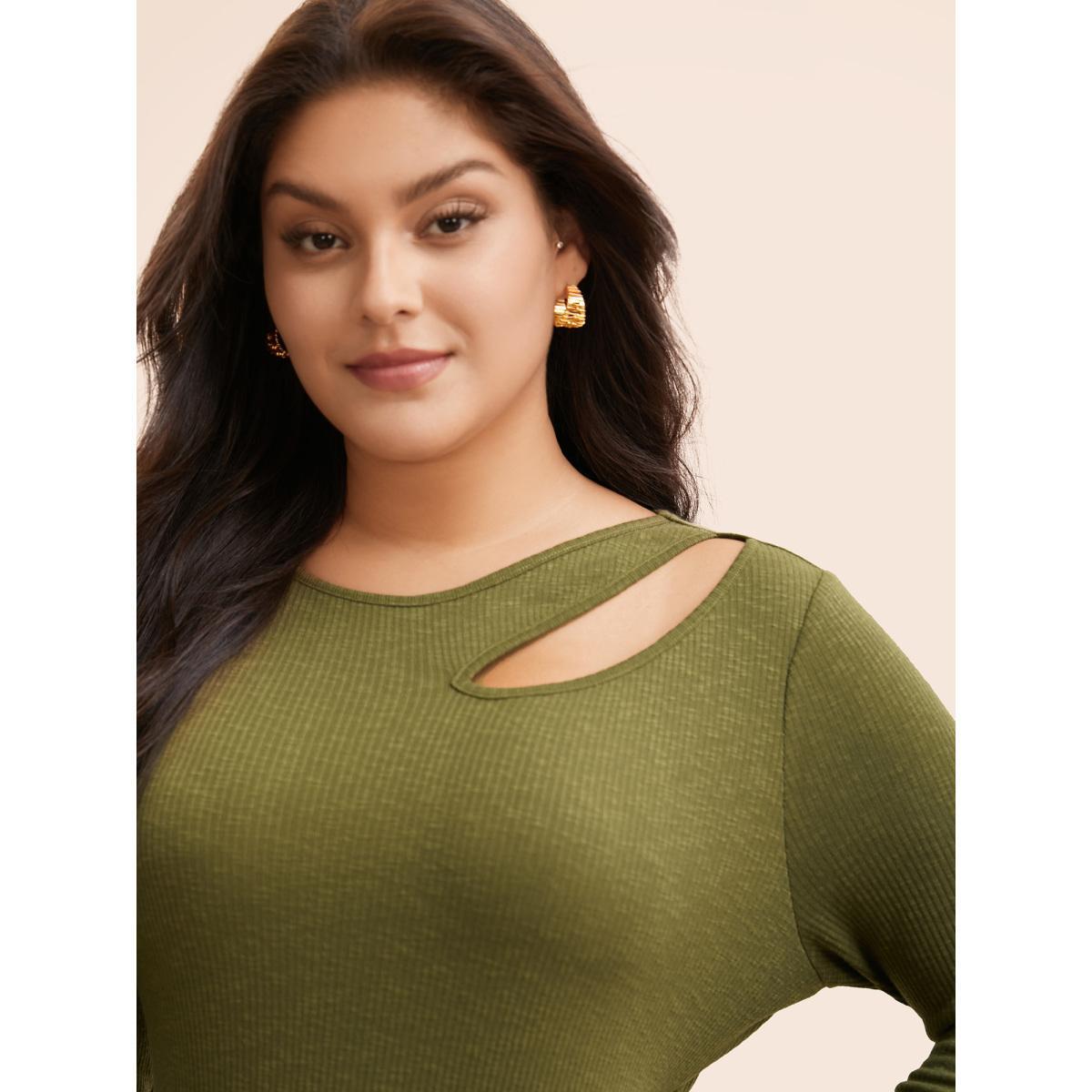 Plus Size Solid Pit Strip Cut Out T-shirt Moss Women Elegant Cut-Out Round Neck Skinny Everyday T-shirts BloomChic 10/M Product Image