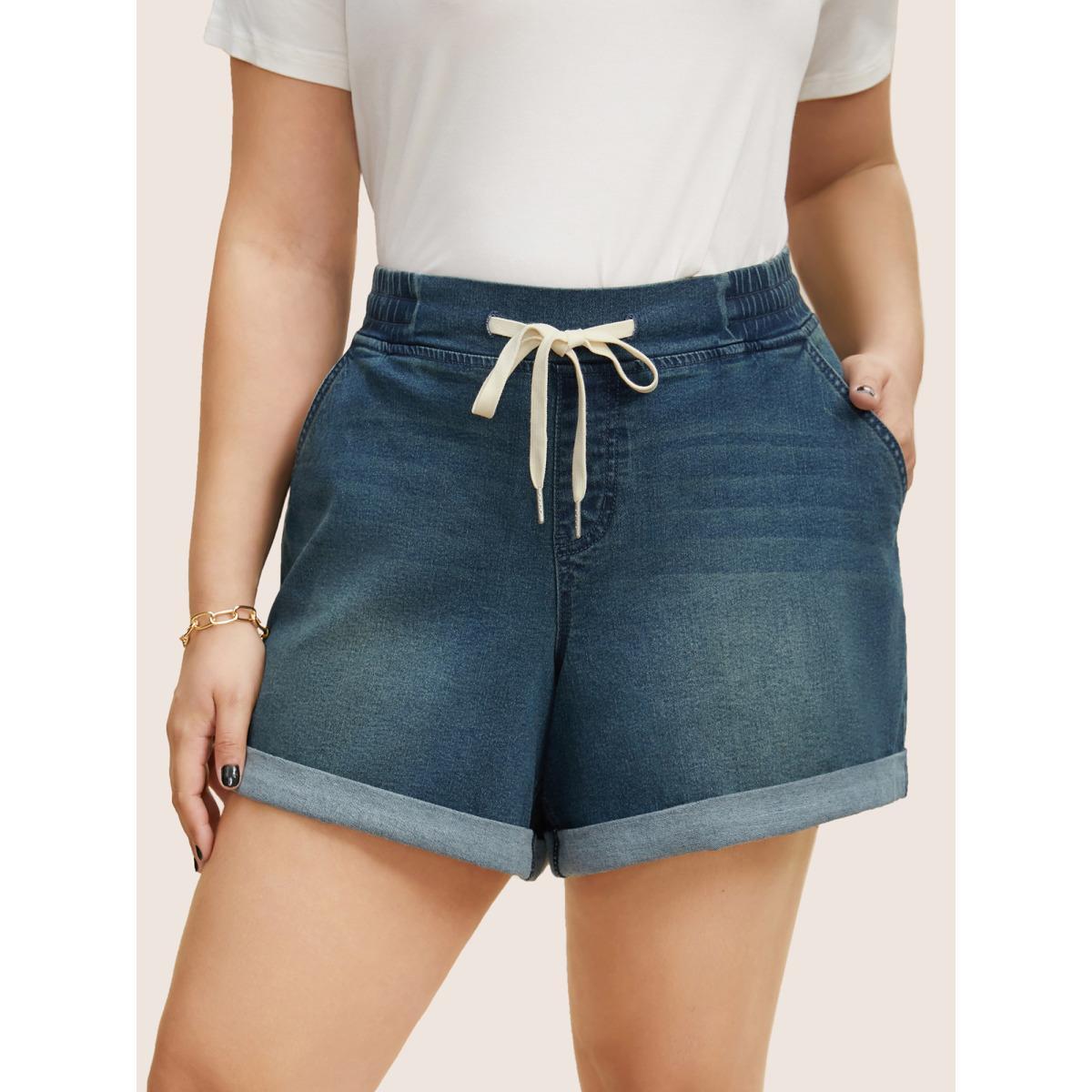 Plus Size Dark Wash Roll Hem Drawstring Denim Shorts Women Denimblue Roll Hem High stretch Everyday Slanted pocket Casual Denim Shorts BloomChic 26/4X Product Image