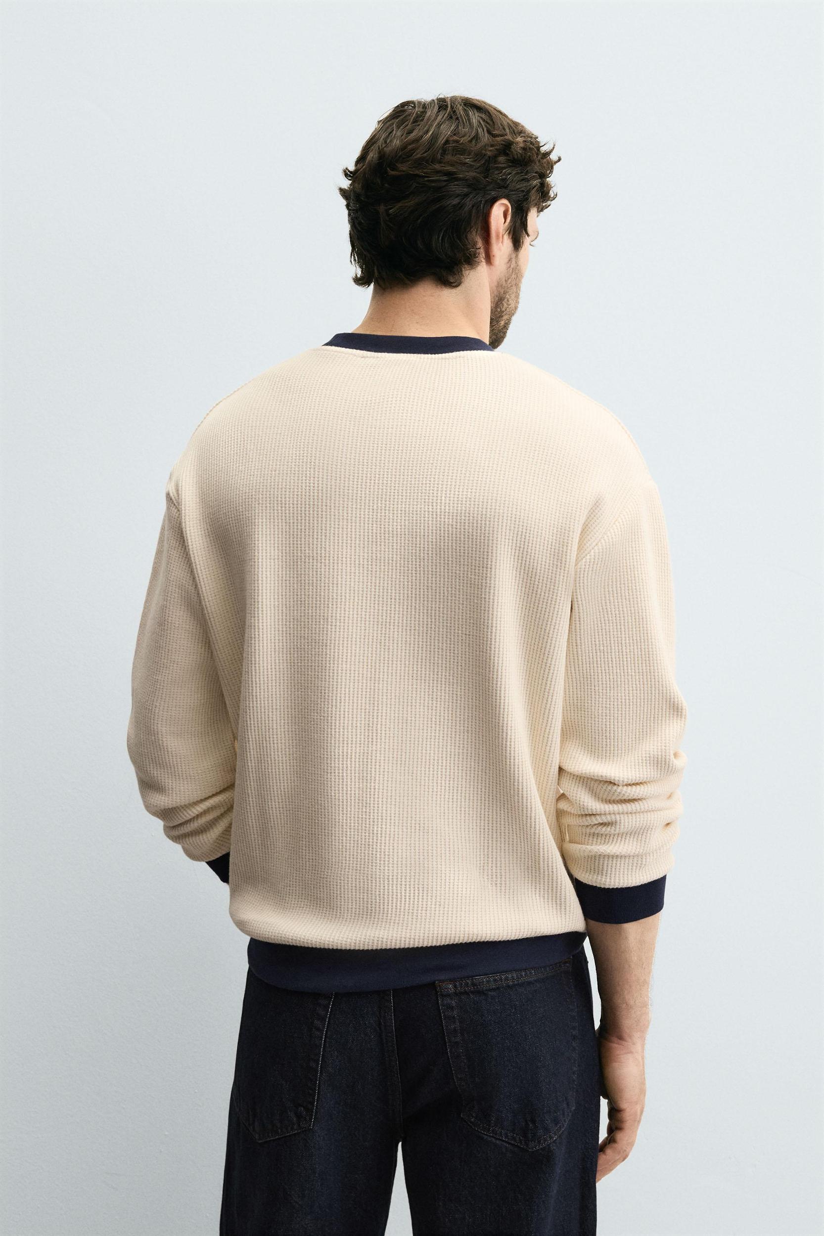 CONTRAST WAFFLE WEAVE SWEATSHIRT Product Image