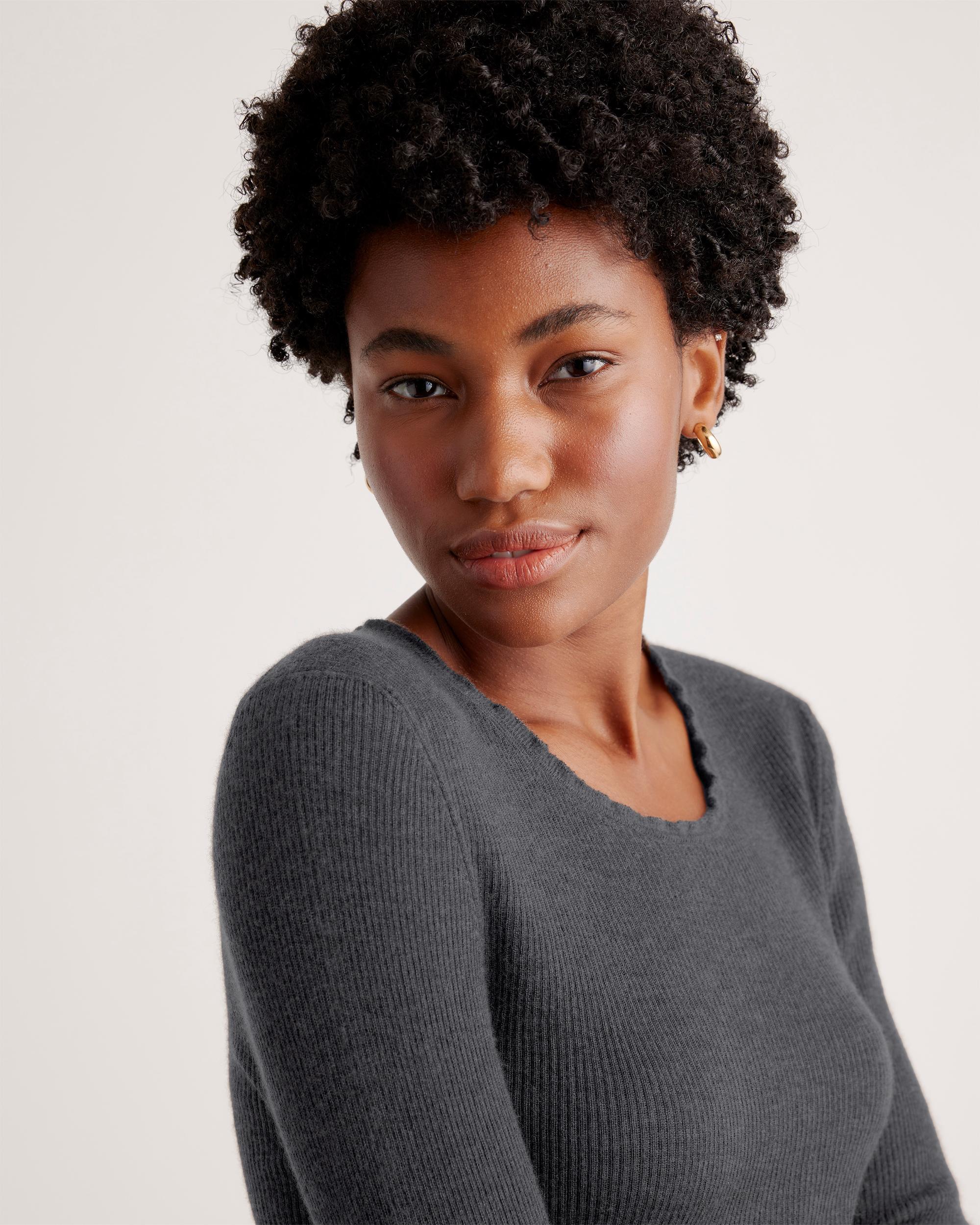 Quince | Women's Featherweight Cashmere Ribbed Crewneck Sweater Size XS Product Image