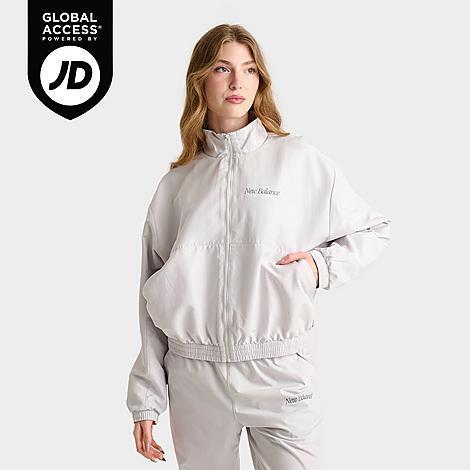 New Balance Womens Lightweight Woven Jacket Product Image