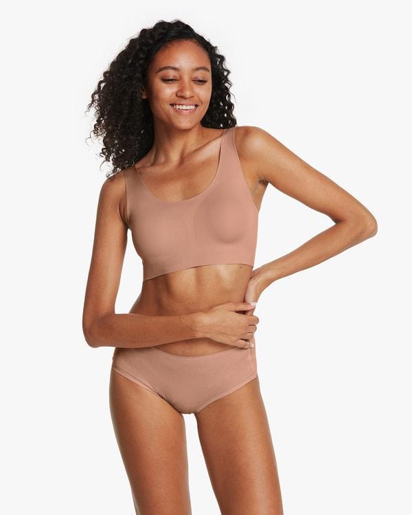 4PCS One-Size-Fits-Most Classic Wireless Silk Bra Product Image