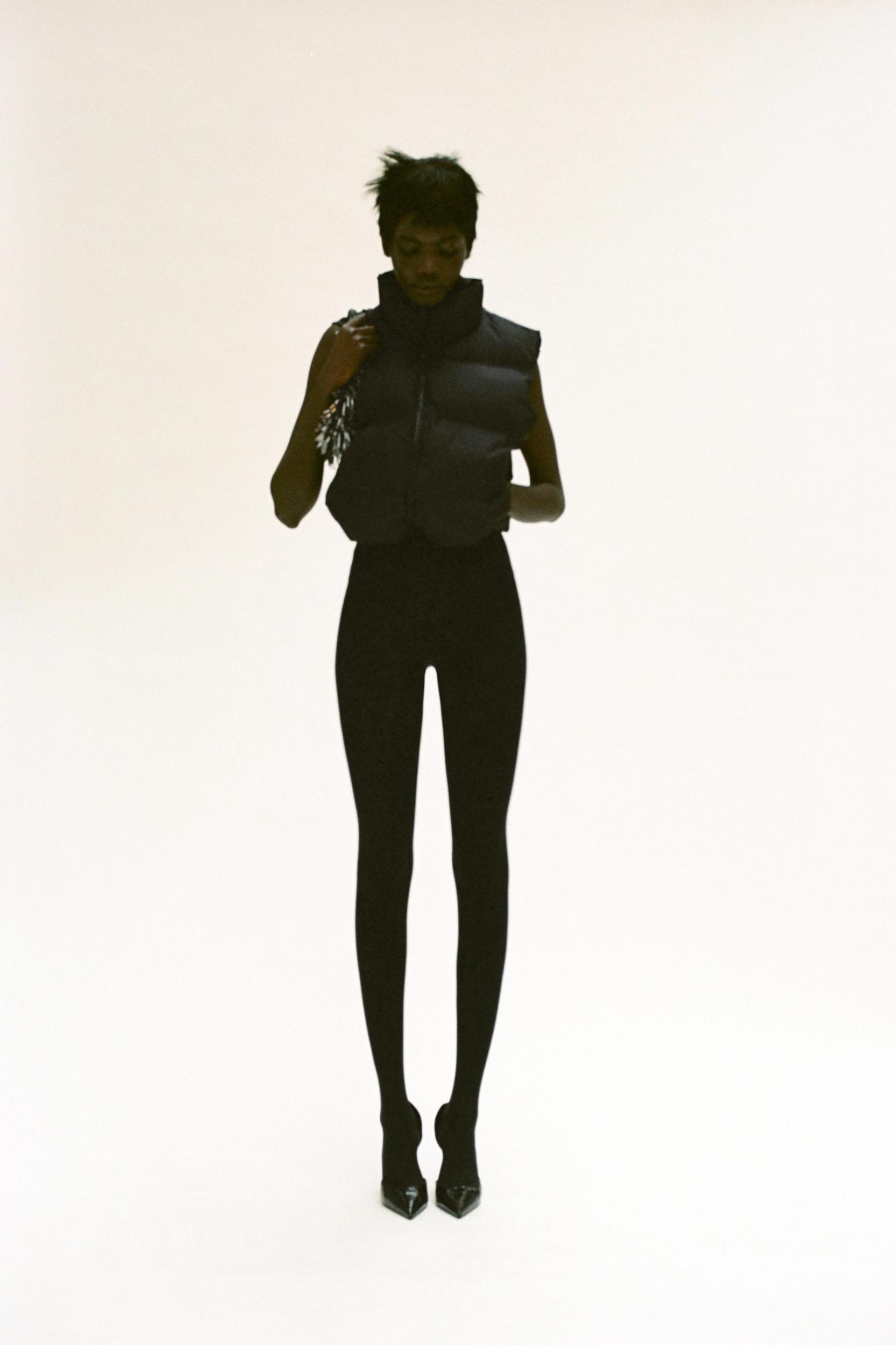 WATER REPELLENT WINDPROOF PUFFER VEST Product Image
