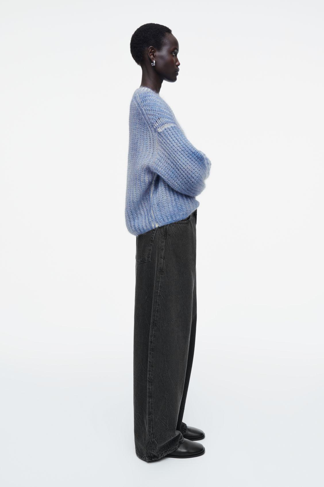 SPRAY-EFFECT MOHAIR V-NECK SWEATER Product Image