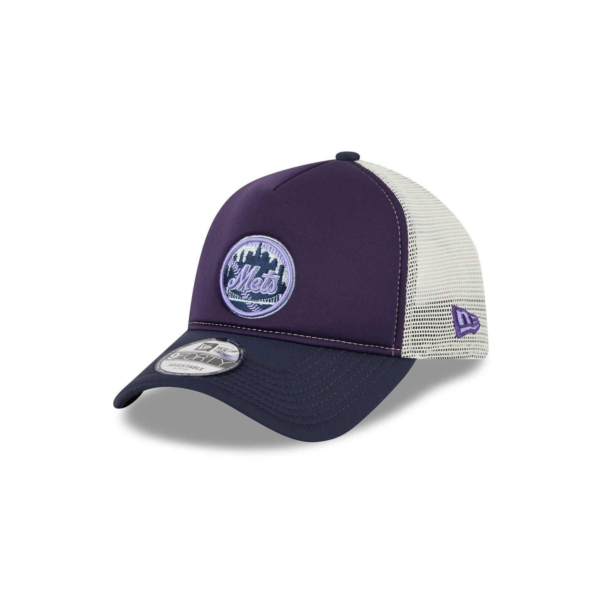 New York or Nowhere x New York Yankees White Wordmark 9FORTY A-Frame Snapback Hat Male Product Image