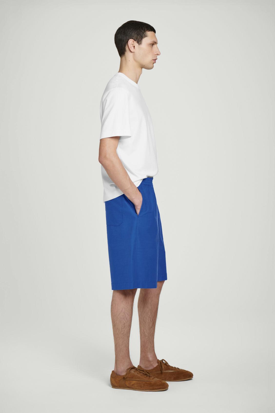 ELASTICATED COTTON SHORTS Product Image