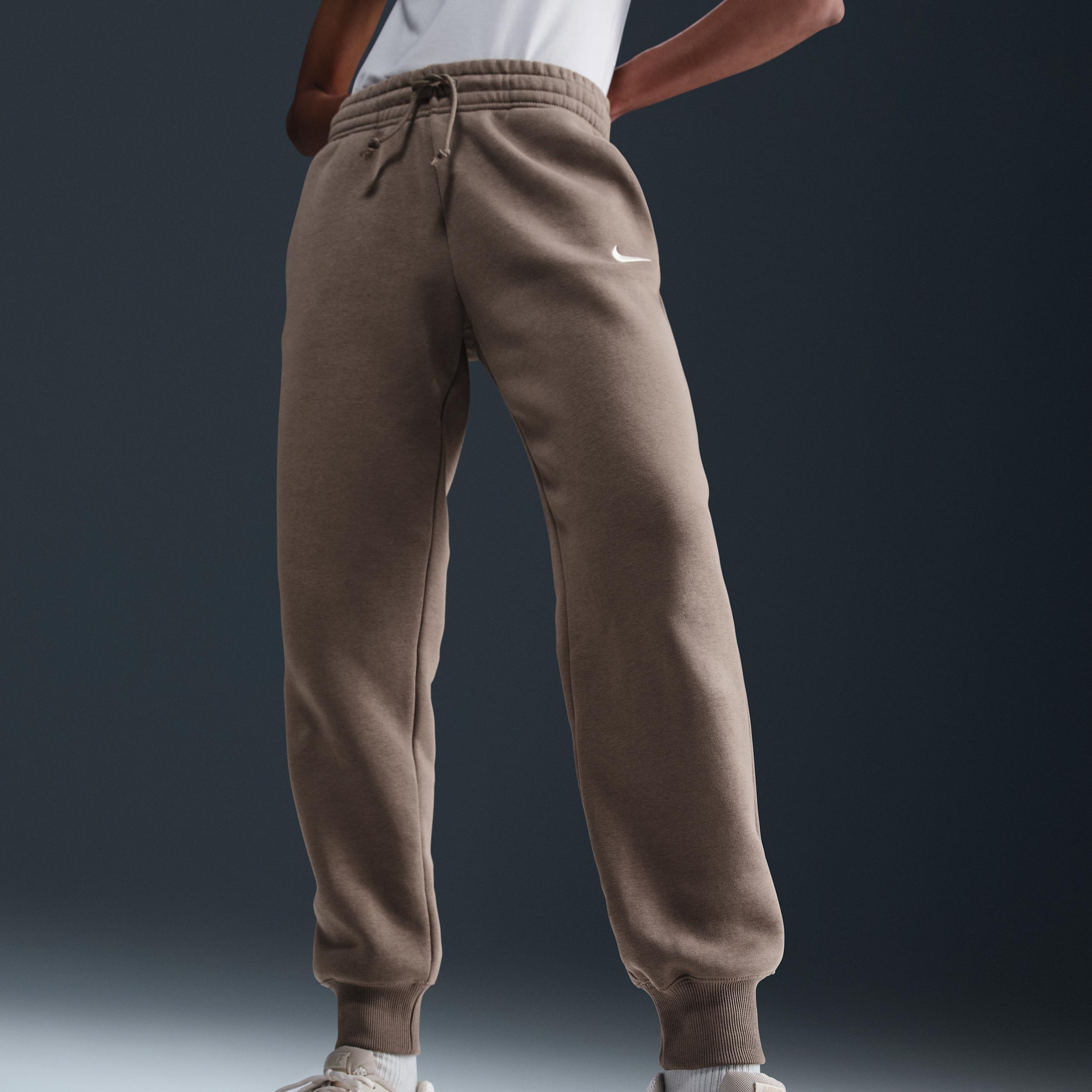 Women's Nike Sportswear Phoenix Fleece Mid-Rise Sweatpants Product Image