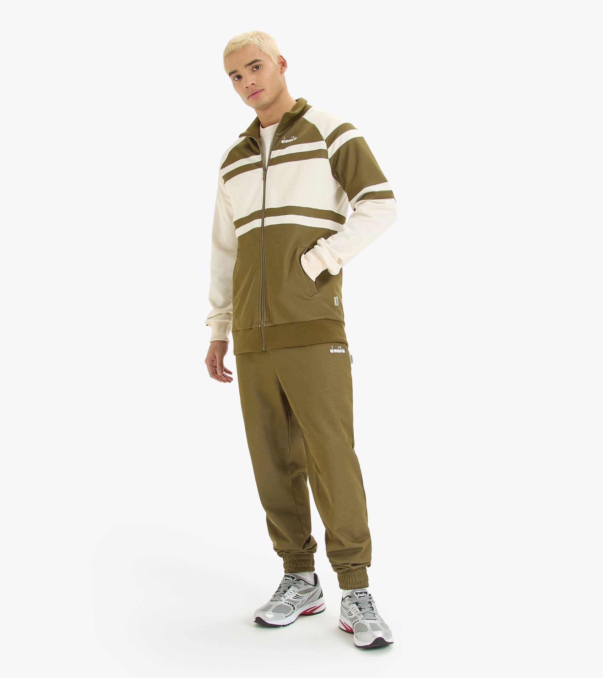Outfit