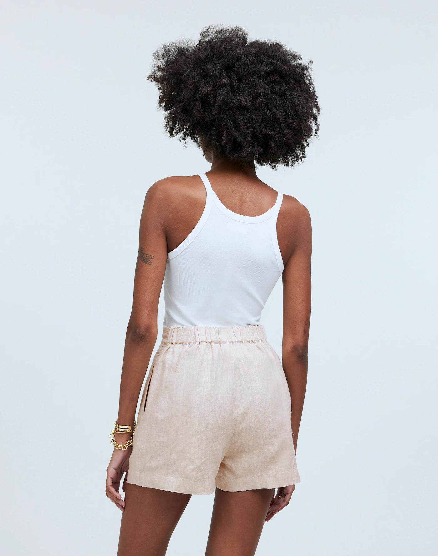 Clean Pull-On Shorts in 100% Linen Product Image
