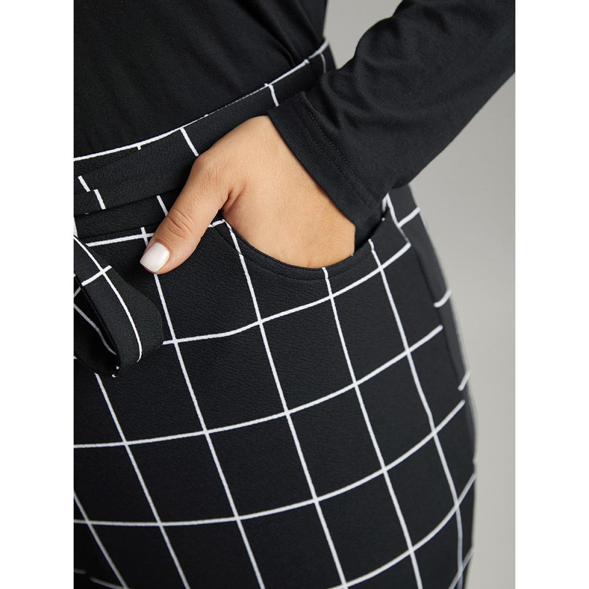 Plus Size Plaid Elastic Waist Ties Bodycon Pants Women Black Elegant Bodycon High Rise Dailywear Pants BloomChic 26/4X Product Image