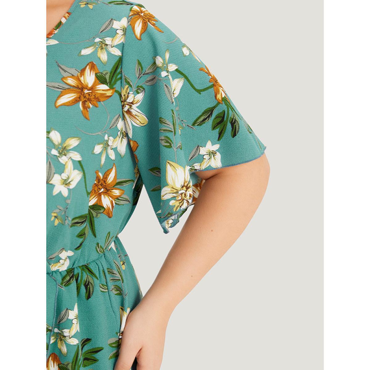 Plus Size Floral Print :Pocket Ruffles Pocket Wrap Hem Dress Emerald Women Elegant Printed V-neck Short sleeve Curvy Midi Dress BloomChic 12/L Product Image