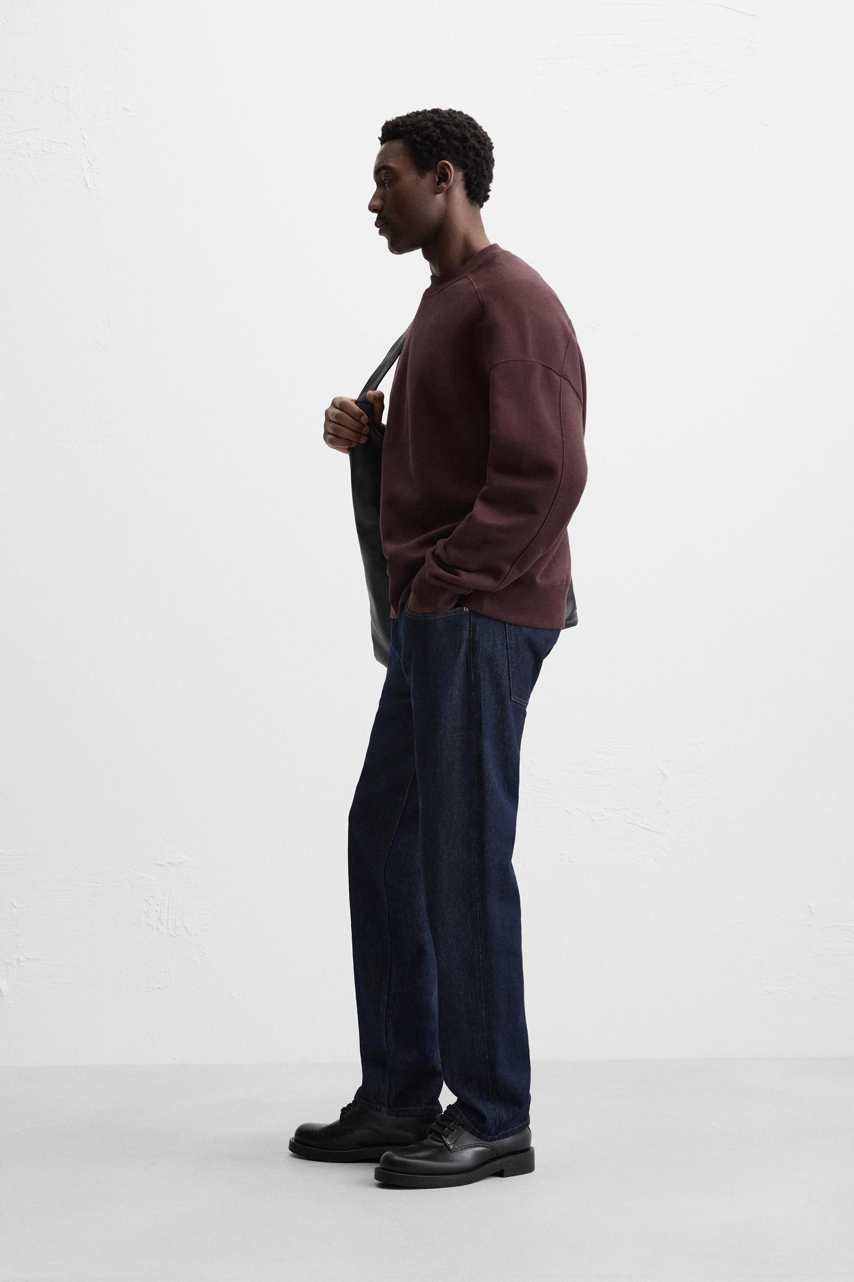 BOXY FIT CREW NECK SWEATSHIRT Product Image