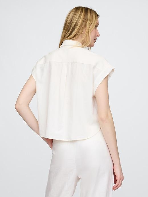 Linen-Blend Cropped Shirt Product Image