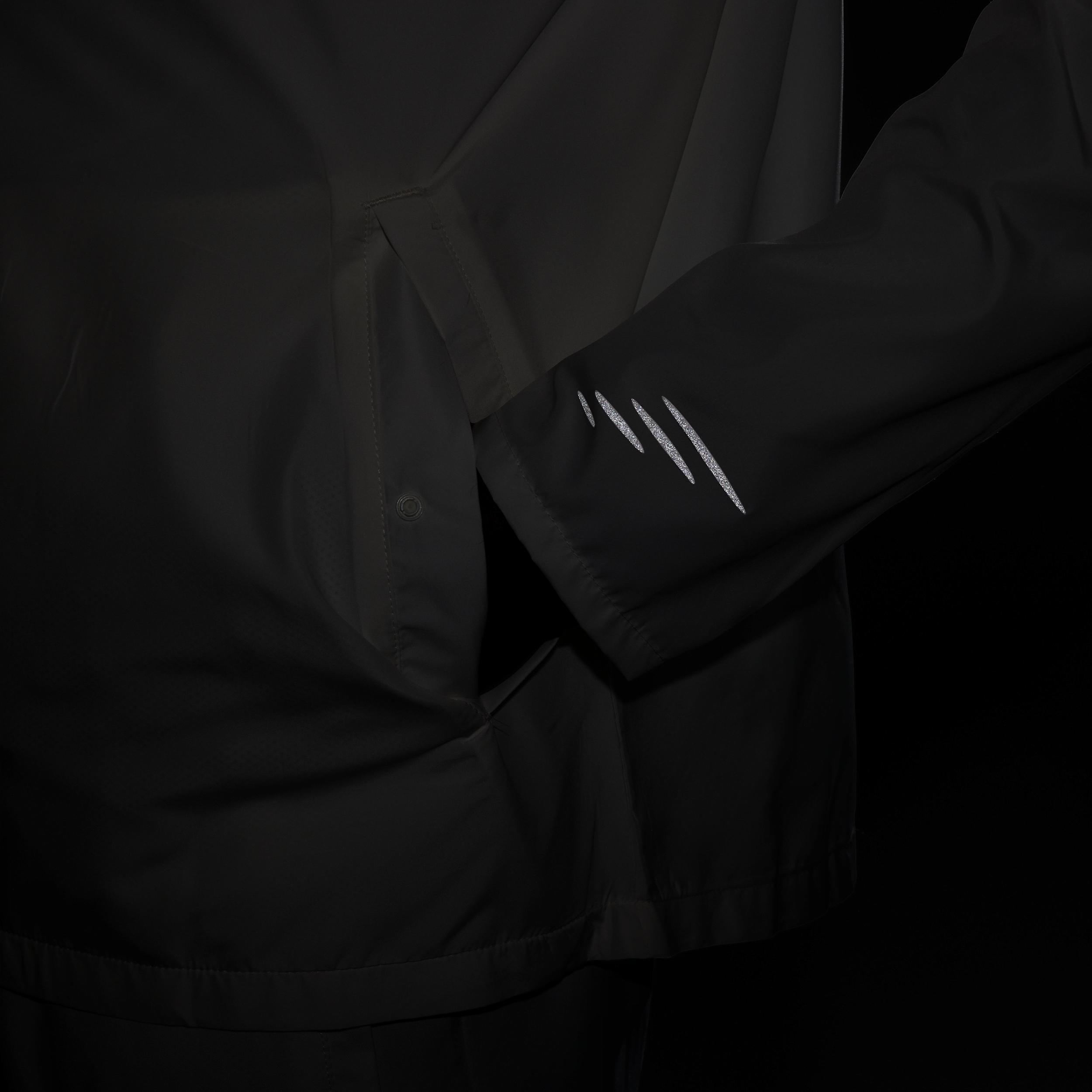 Nike Men's Miler Flash Water-Repellent Running Jacket Product Image