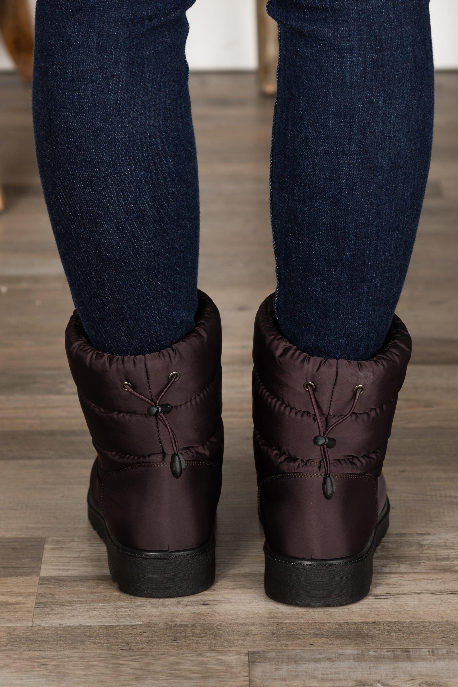 Puffer Boot With Cinch Detail Product Image