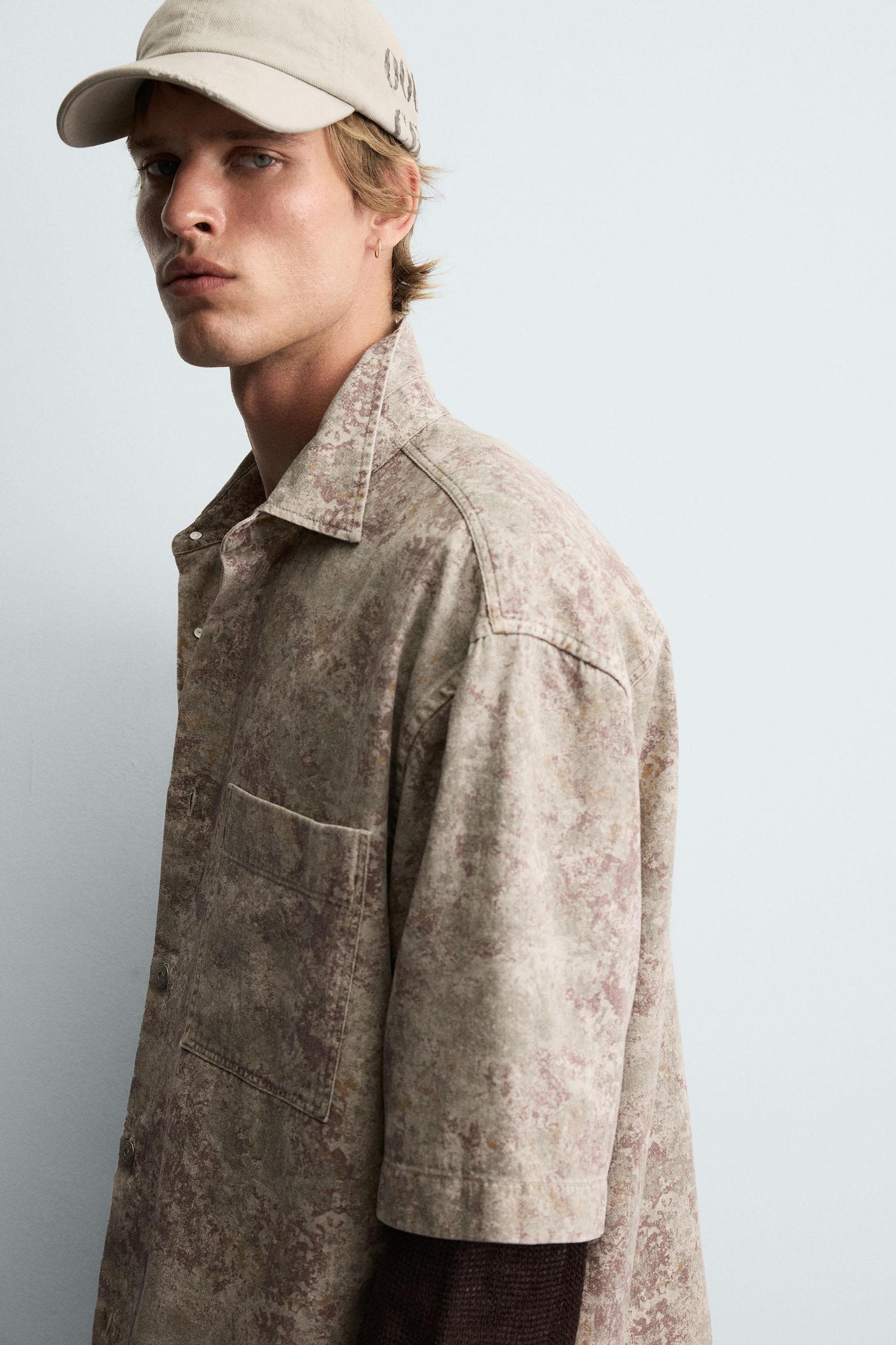 RELAXED FIT ABSTRACT PRINT SHIRT Product Image