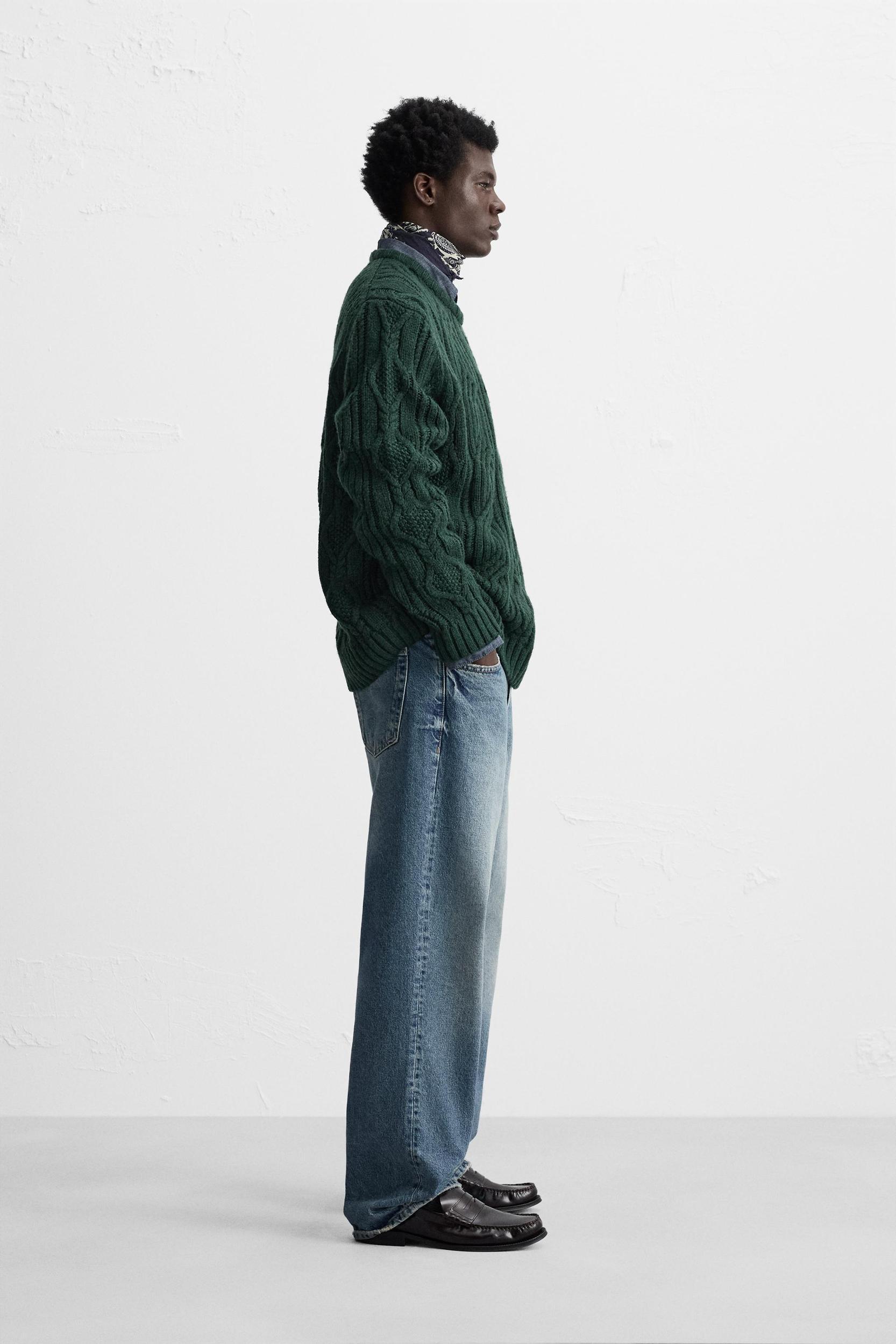 TEXTURED CABLE KNIT SWEATER Product Image