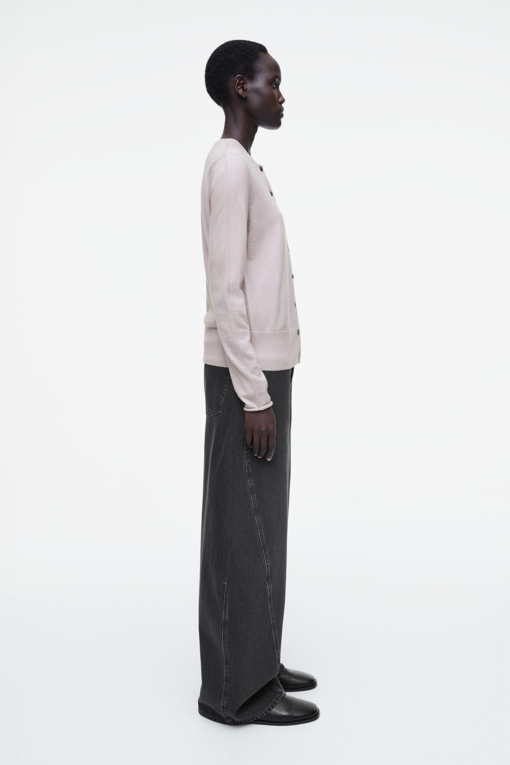 FINE PURE CASHMERE CARDIGAN Product Image