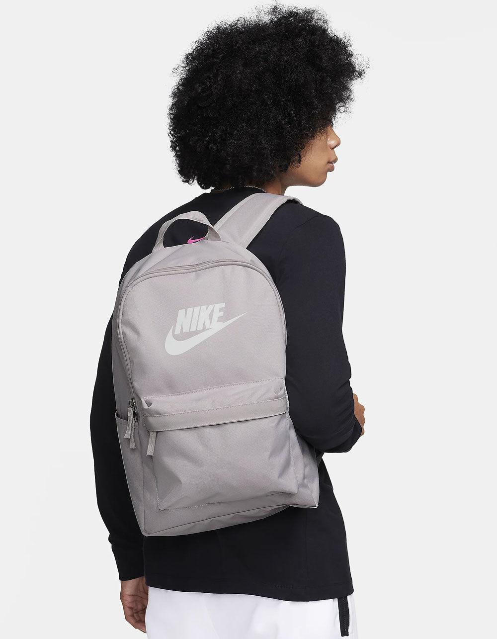 NIKE Heritage Backpack - MAUVE Product Image