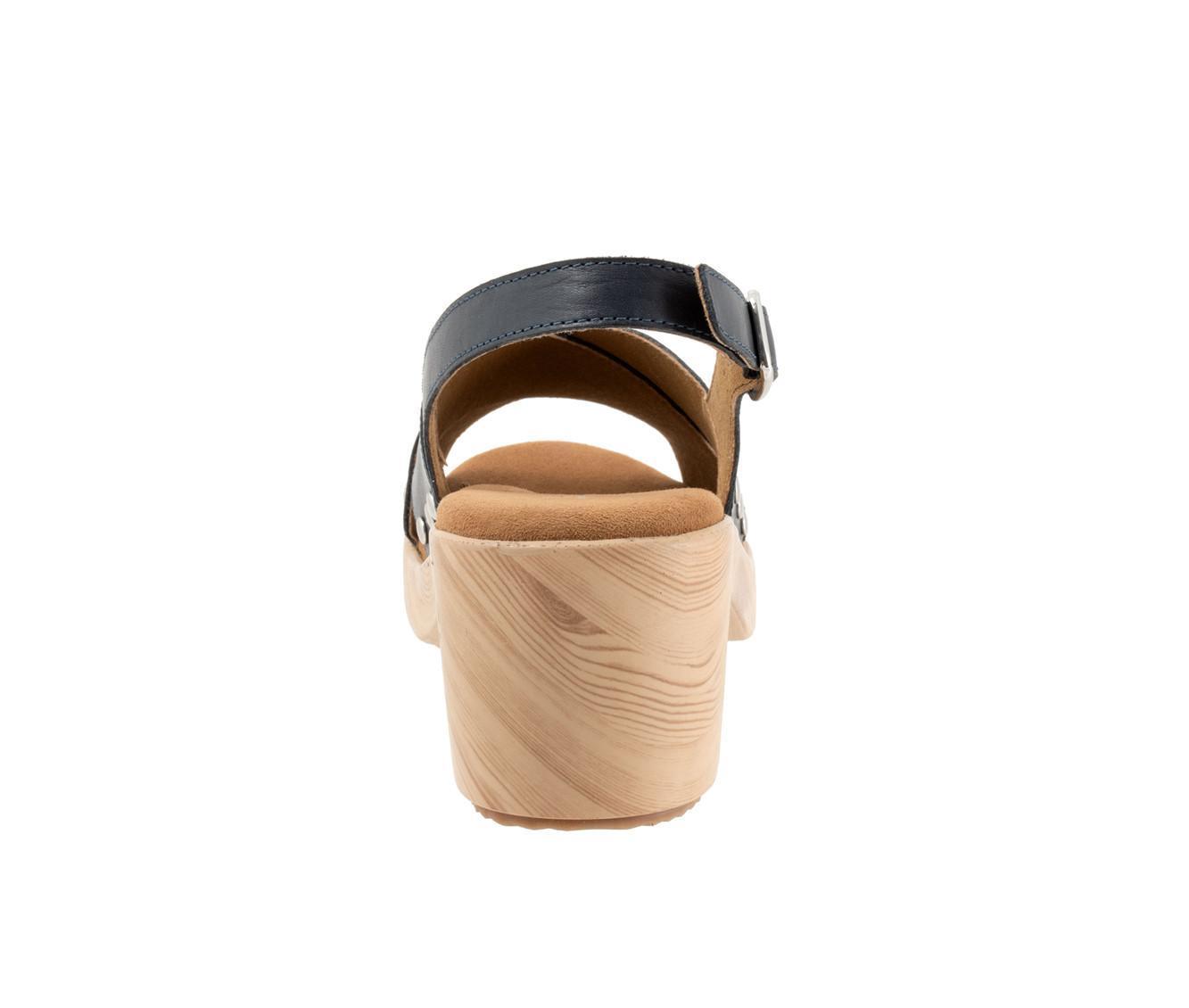 Women's Softwalk Florence Clogs Product Image