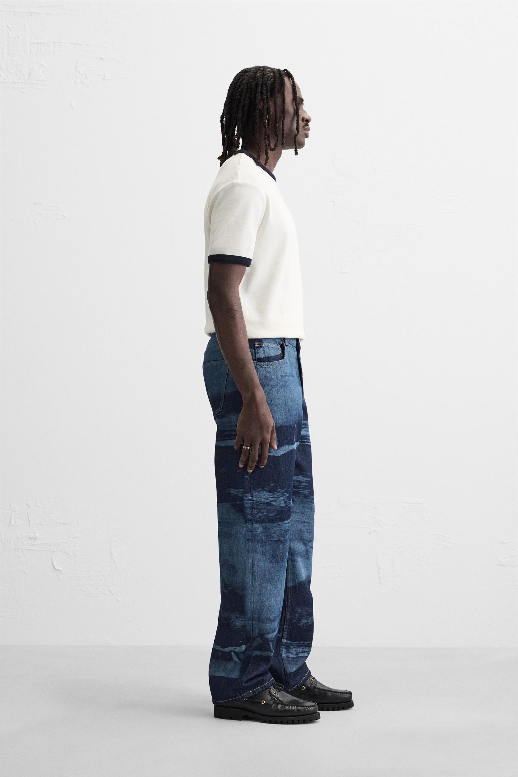 PRINTED RELAXED FIT JEANS Product Image