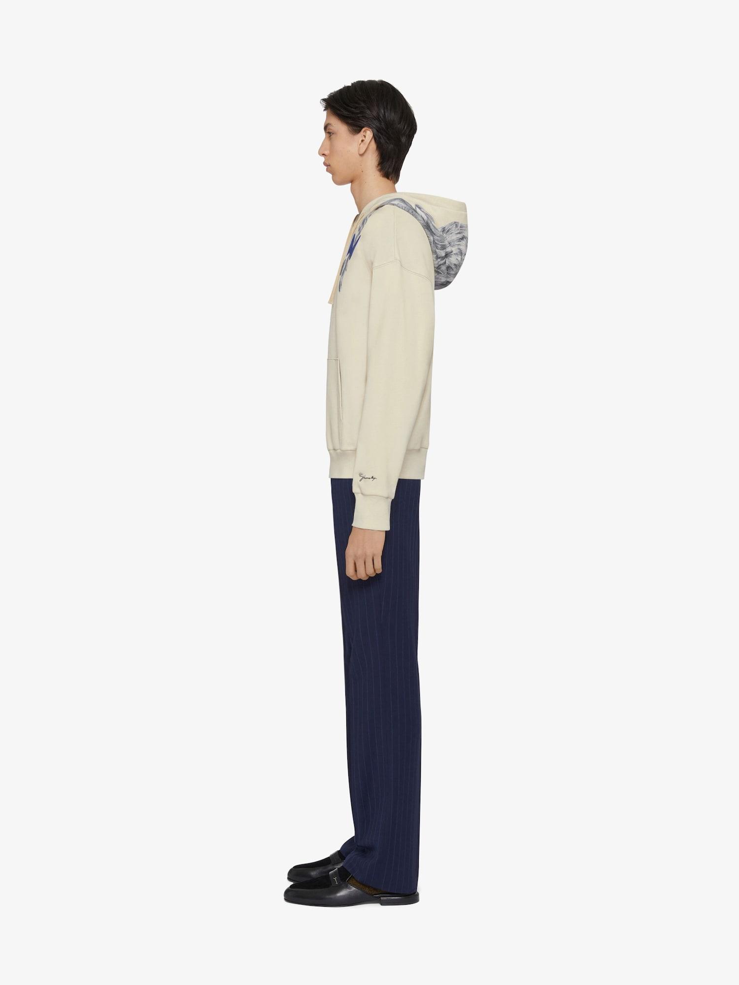 Hoodie in fleece with hair print Product Image