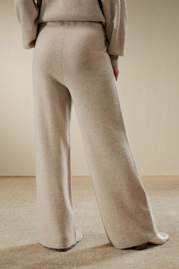 Fluid Cashmere Sweatpants Product Image