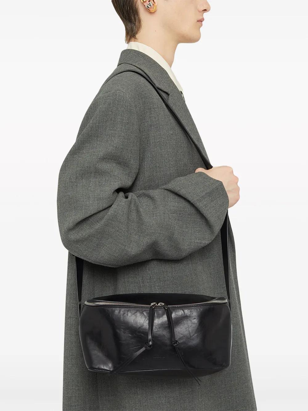 JIL SANDER Medium Leather Shoulder Bag In Schwarz Product Image