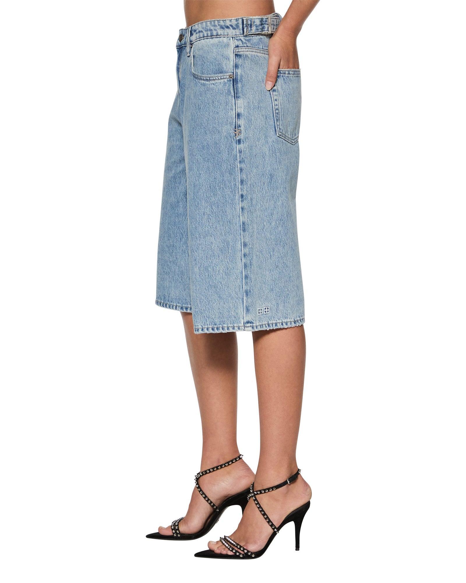 LOW RIDER SHORT AUTHENTIK Female Product Image