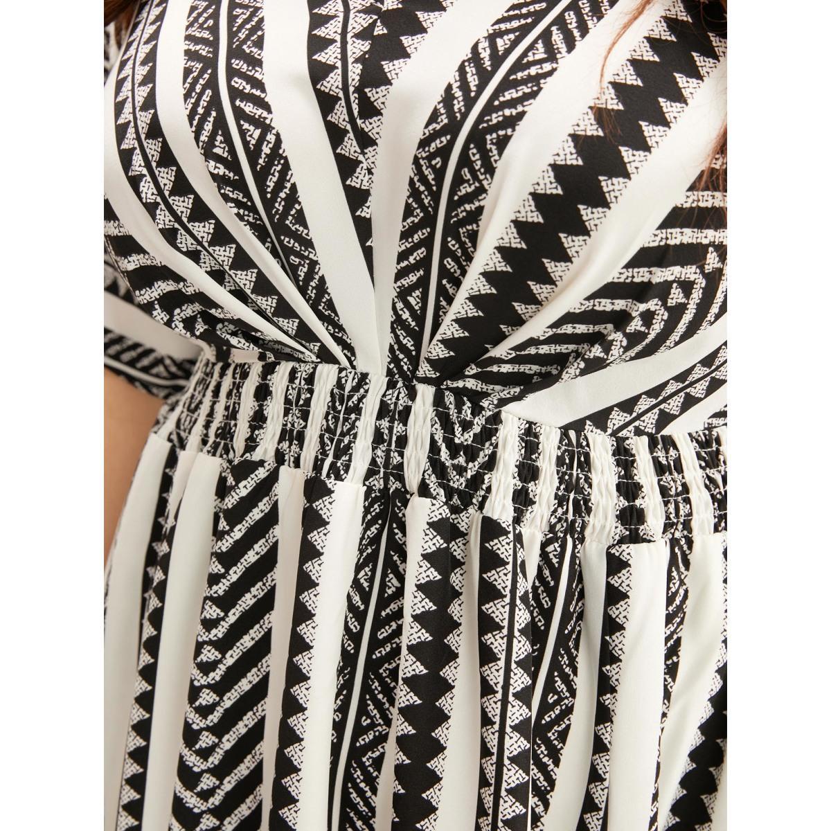 Plus Size Solid Geometric Dolman Sleeve Pocket Shirred Split Hem Dress Beige Women Resort Non V-neck Half Sleeve Curvy Long Dress BloomChic 30/6X Product Image