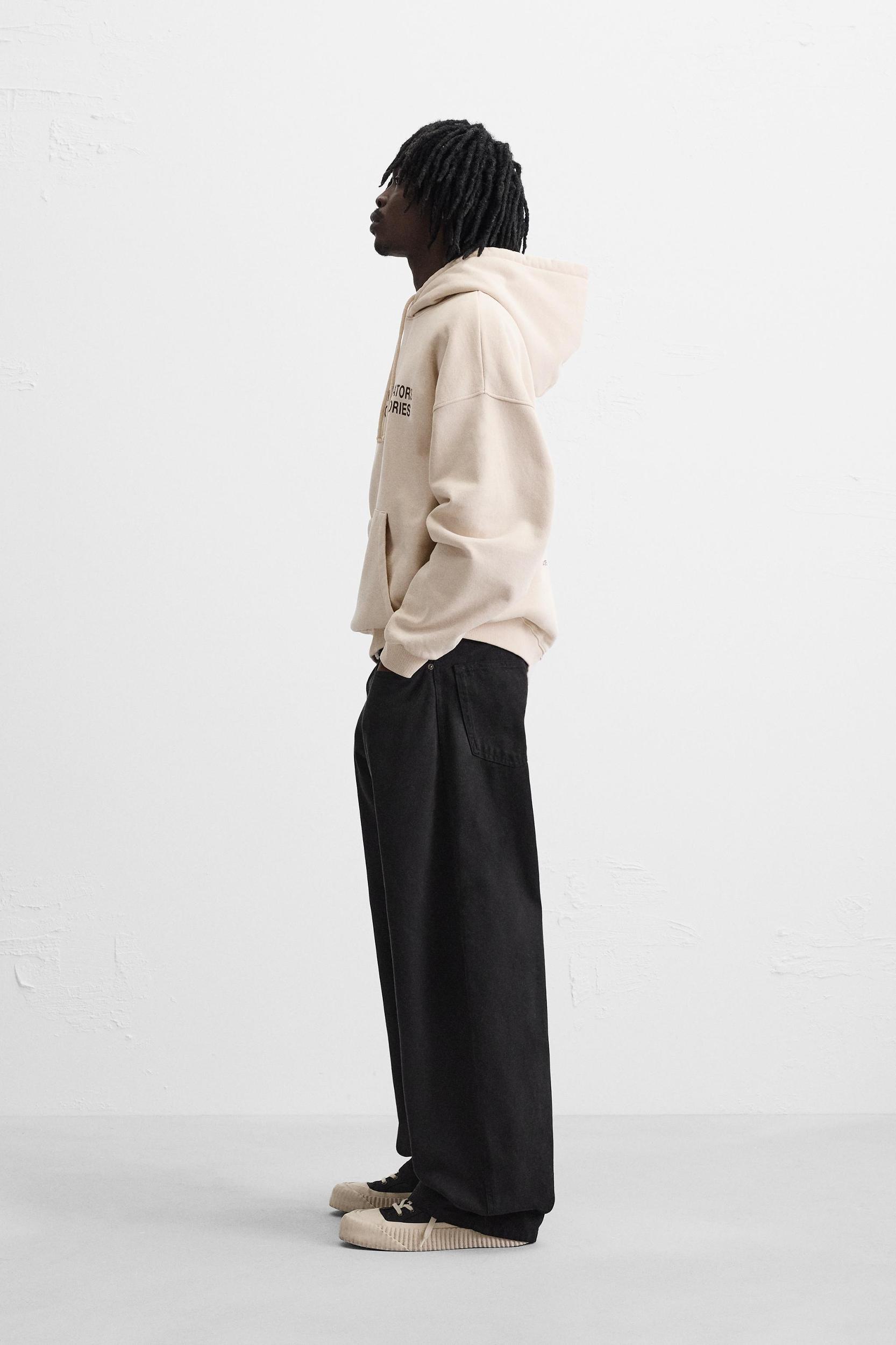 WASHED TEXT HOODIE SWEATSHIRT Product Image