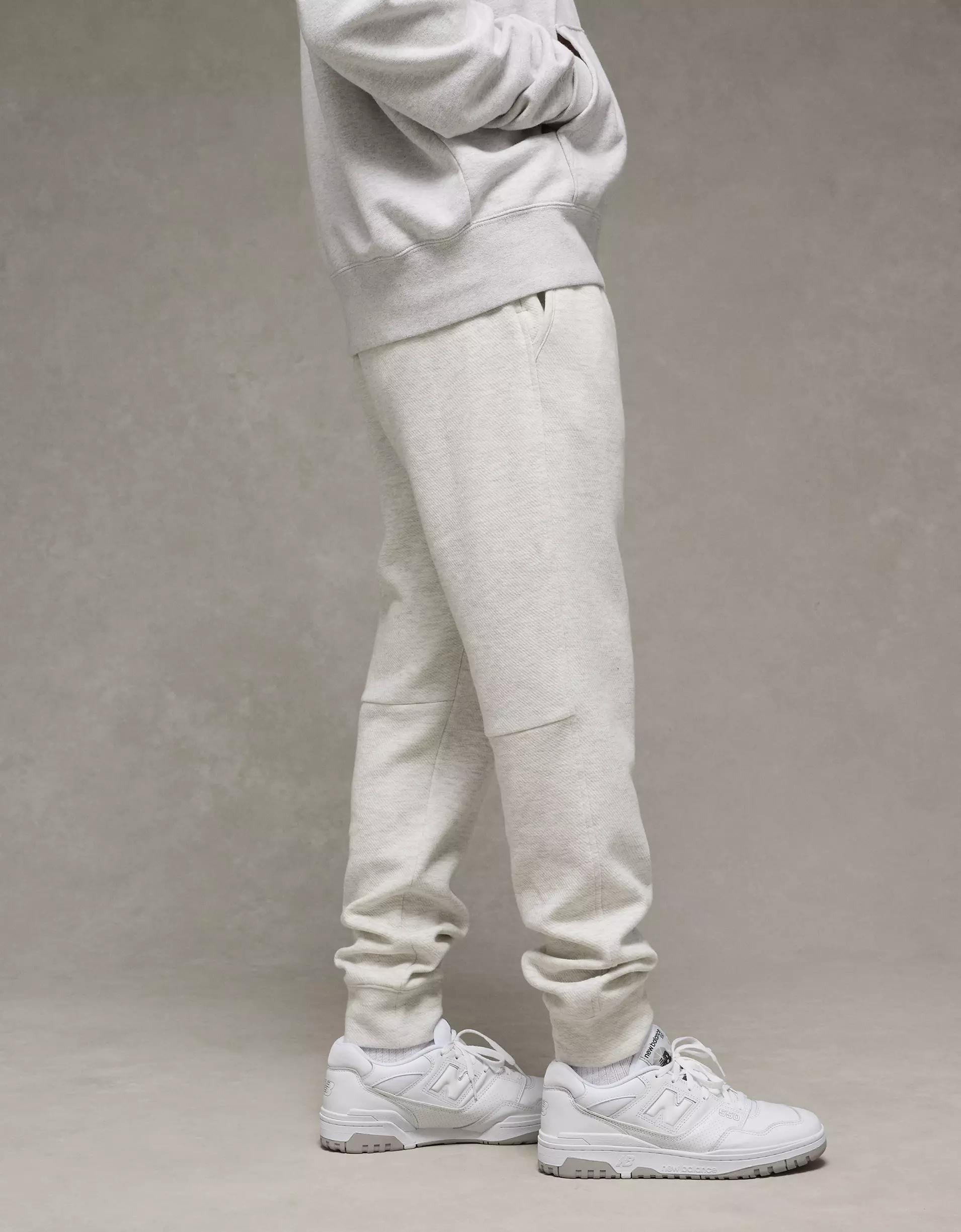 AE 24/7 Jogger Product Image