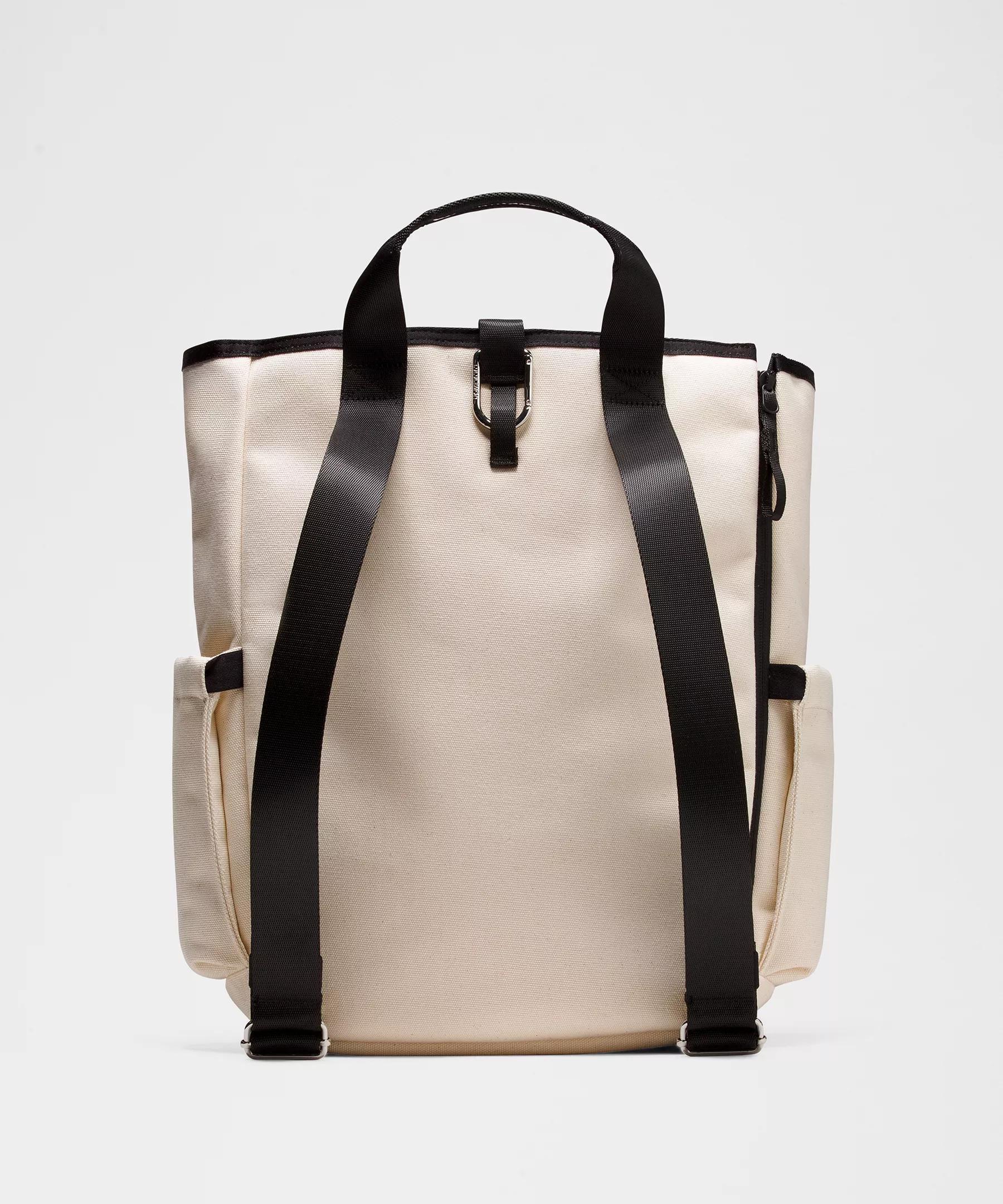 Racket Bag 19L Product Image