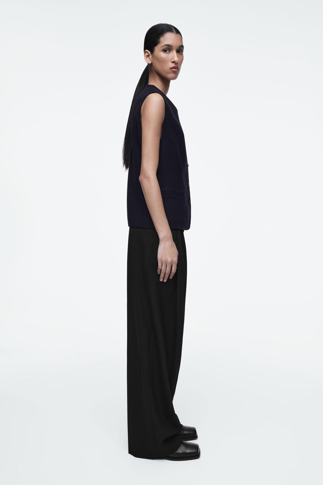 DOUBLE-FACED WOOL VEST Product Image