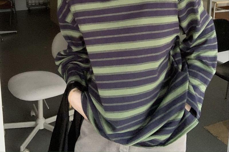 Long-Sleeve Crewneck Striped Tee Product Image