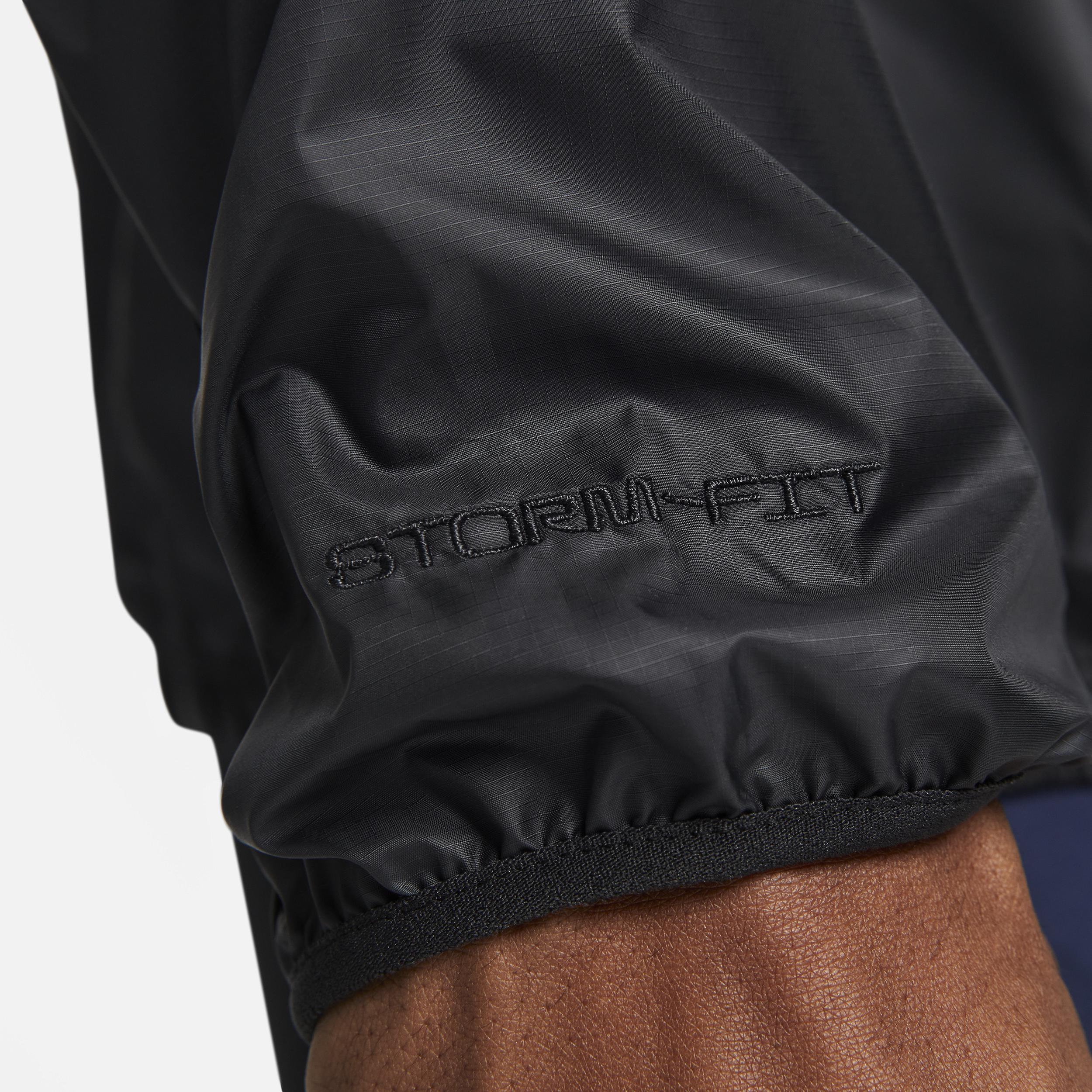 Nike Men's Track Club Storm-FIT Running Jacket Product Image
