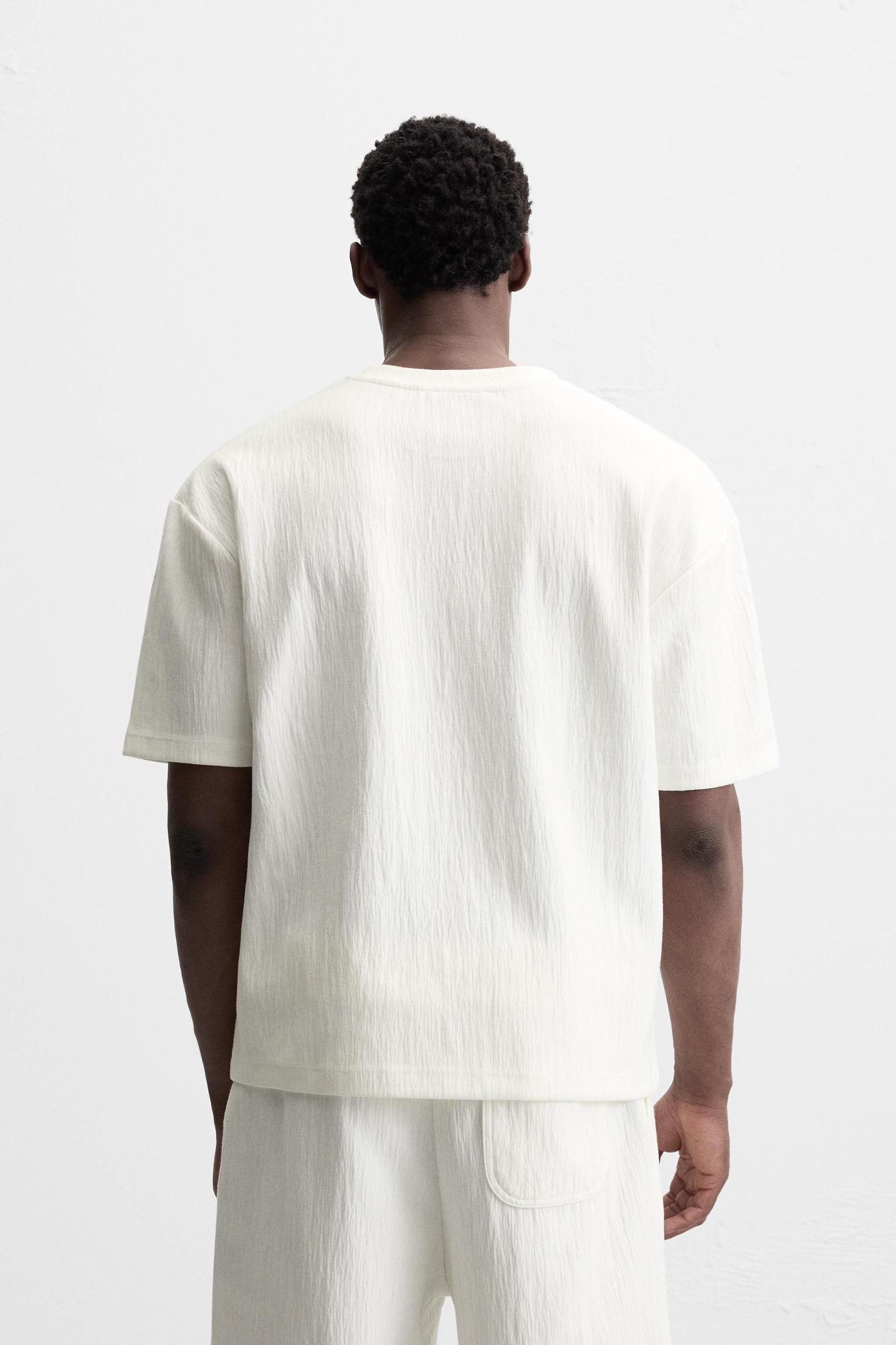 RELAXED FIT STRUCTURED T-SHIRT Product Image