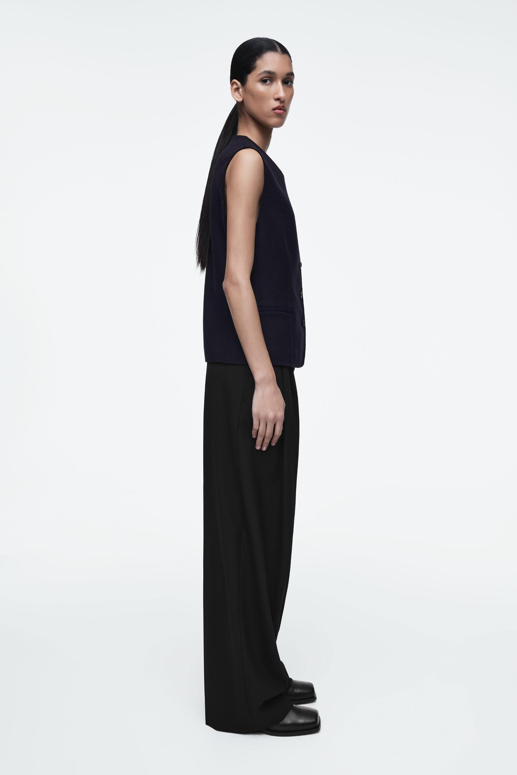 DOUBLE-FACED WOOL VEST Product Image