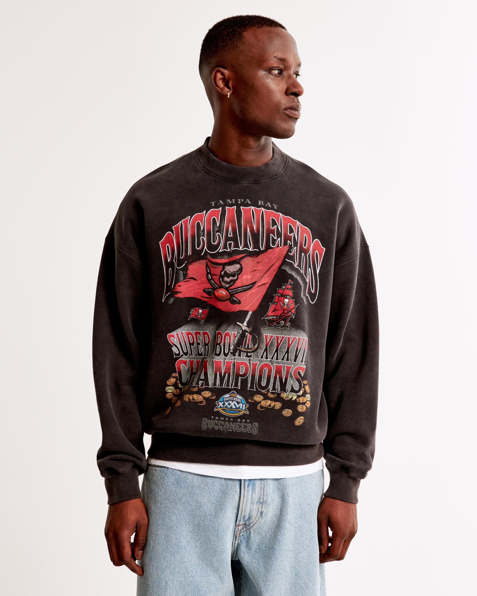 Minnesota Vikings Graphic Crew Sweatshirt Product Image