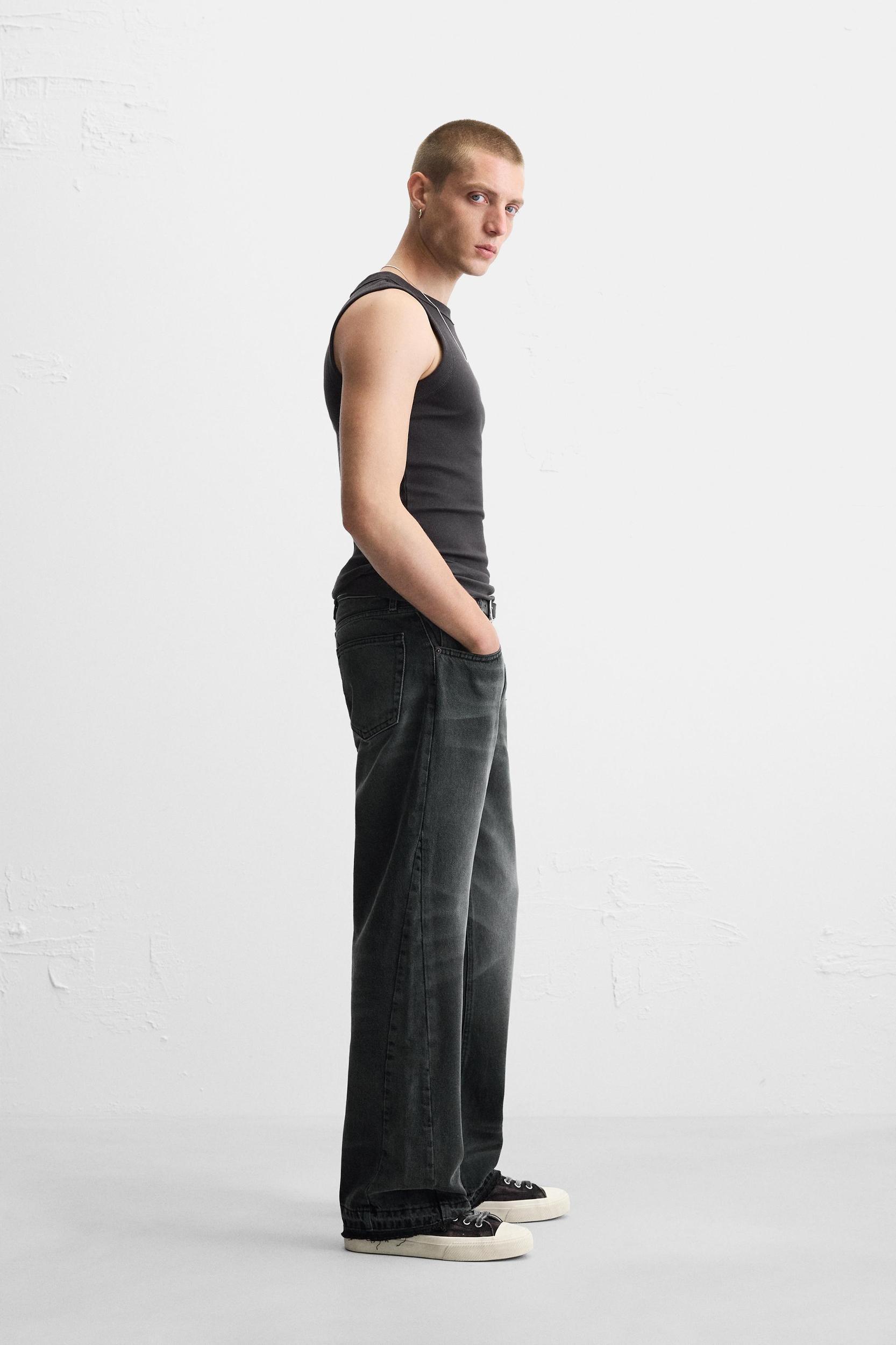 FLARE FIT JEANS Product Image