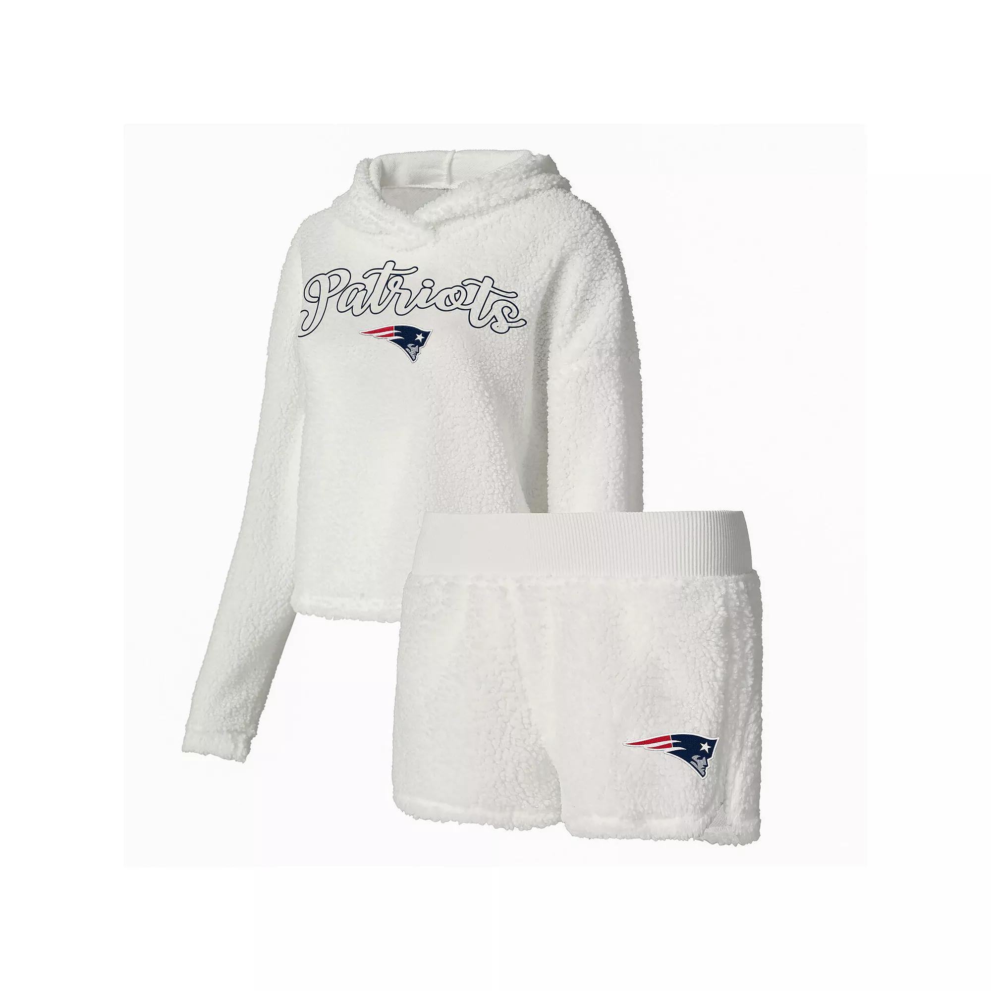 Women's Concepts Sport  White New England Patriots Fluffy Pullover Sweatshirt & Shorts Sleep Set, Size: Small Product Image