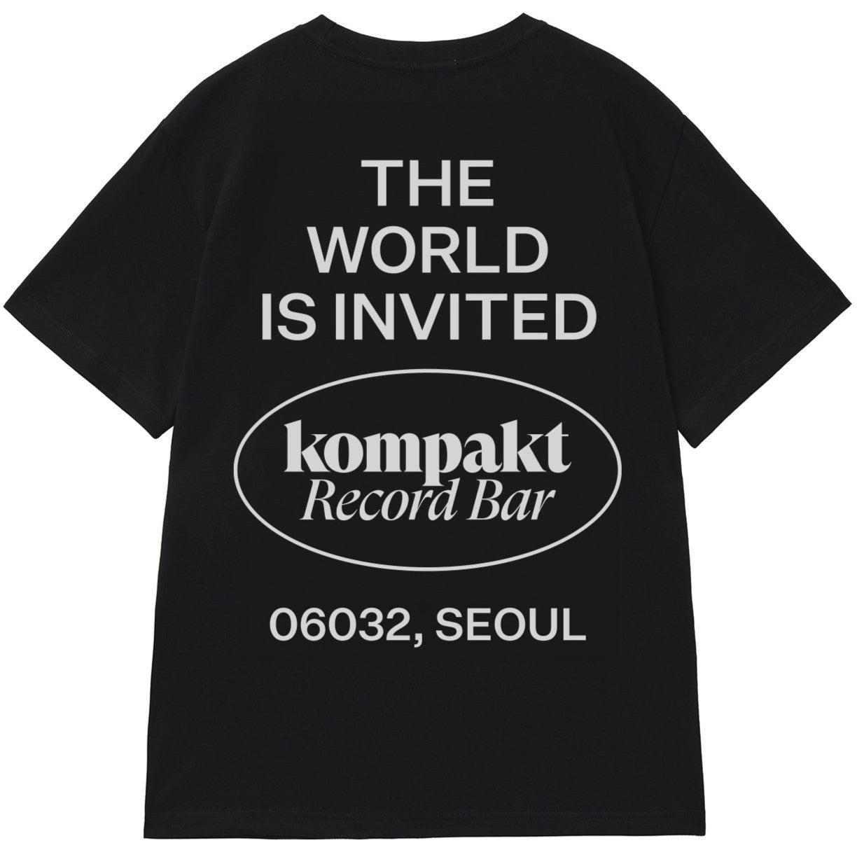 THE WORLD IS INVITED T-SHIRT Male Product Image