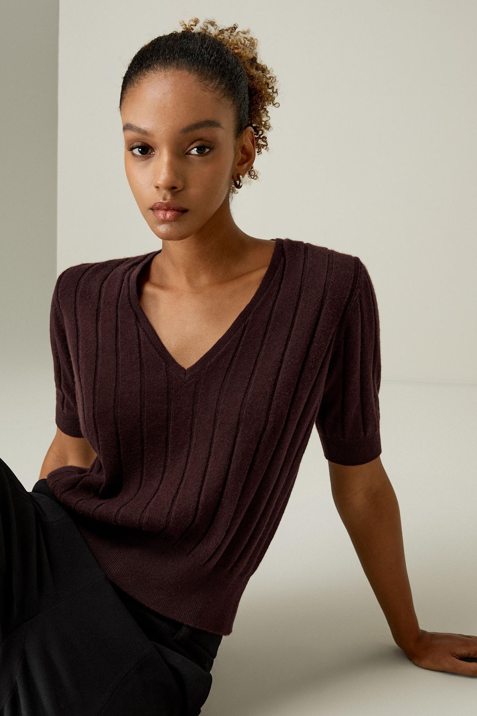 V-Neck Cashmere T-shirt Product Image