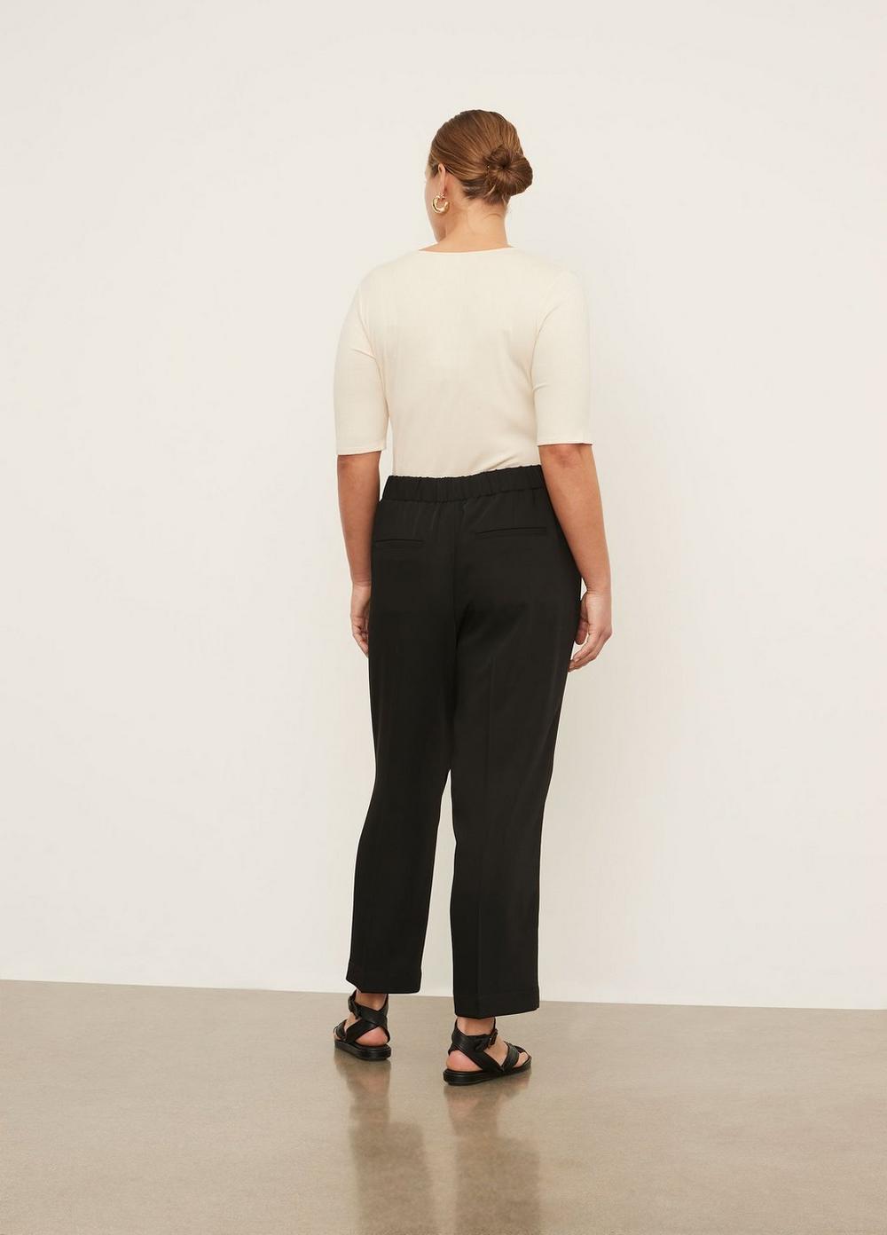 Womens Tapered Pull-On Pant, Black, Size 2XL Vince Product Image