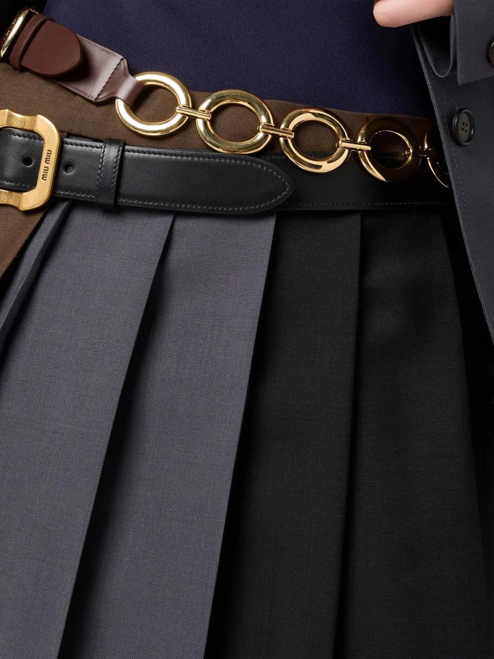 pleated skirt Product Image