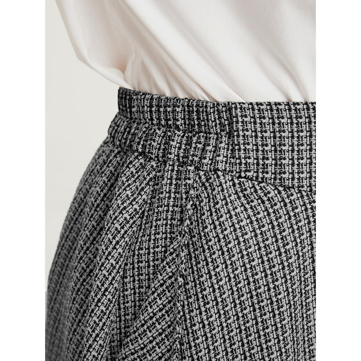 Plus Size Contrast Button Detail Elastic Waist Pocket Tweed Skirt Women Black Office Elastic Waist No stretch Pocket Work Skirts BloomChic 26/4X Product Image